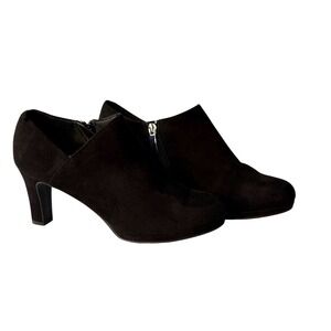 Xappeal Austen Black Faux Suede Ankle Booties Shooties Block Heel Womens 9.5